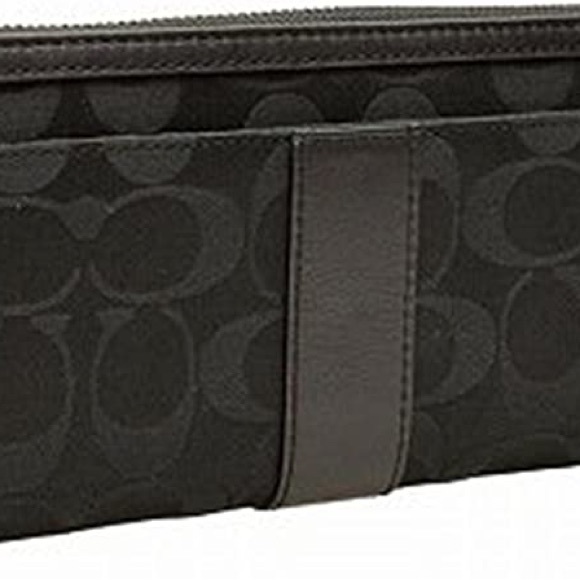 NWT Coach 50095 Black Campbell Signature Buckle Zip Around Accordion Wallet Belo - Picture 2 of 6